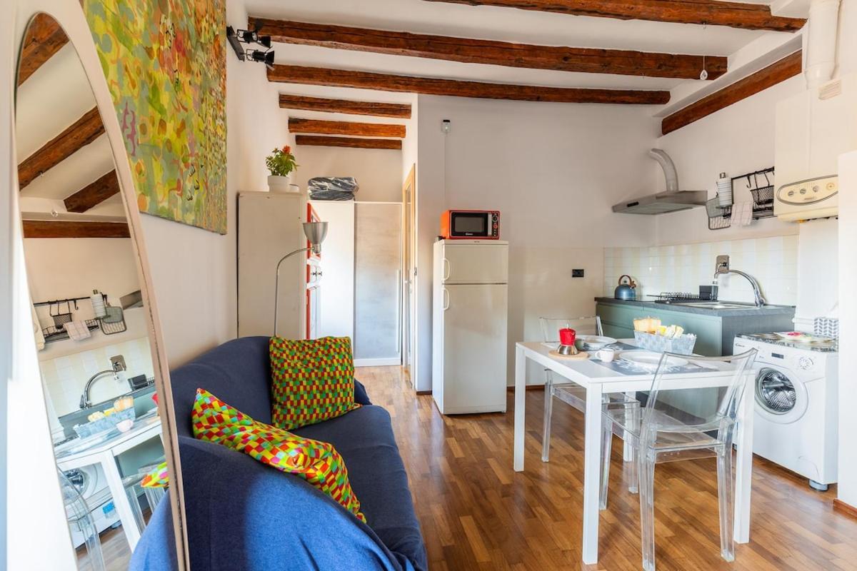 Monolocale Sui Tetti Di Bologna - Via Indipendenza 아파트 외부 사진