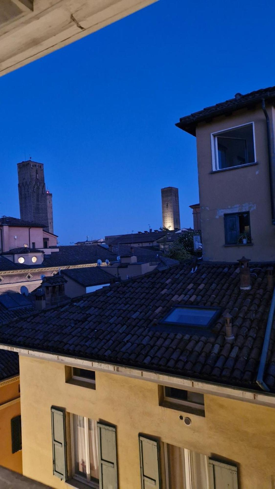 Monolocale Sui Tetti Di Bologna - Via Indipendenza 아파트 외부 사진