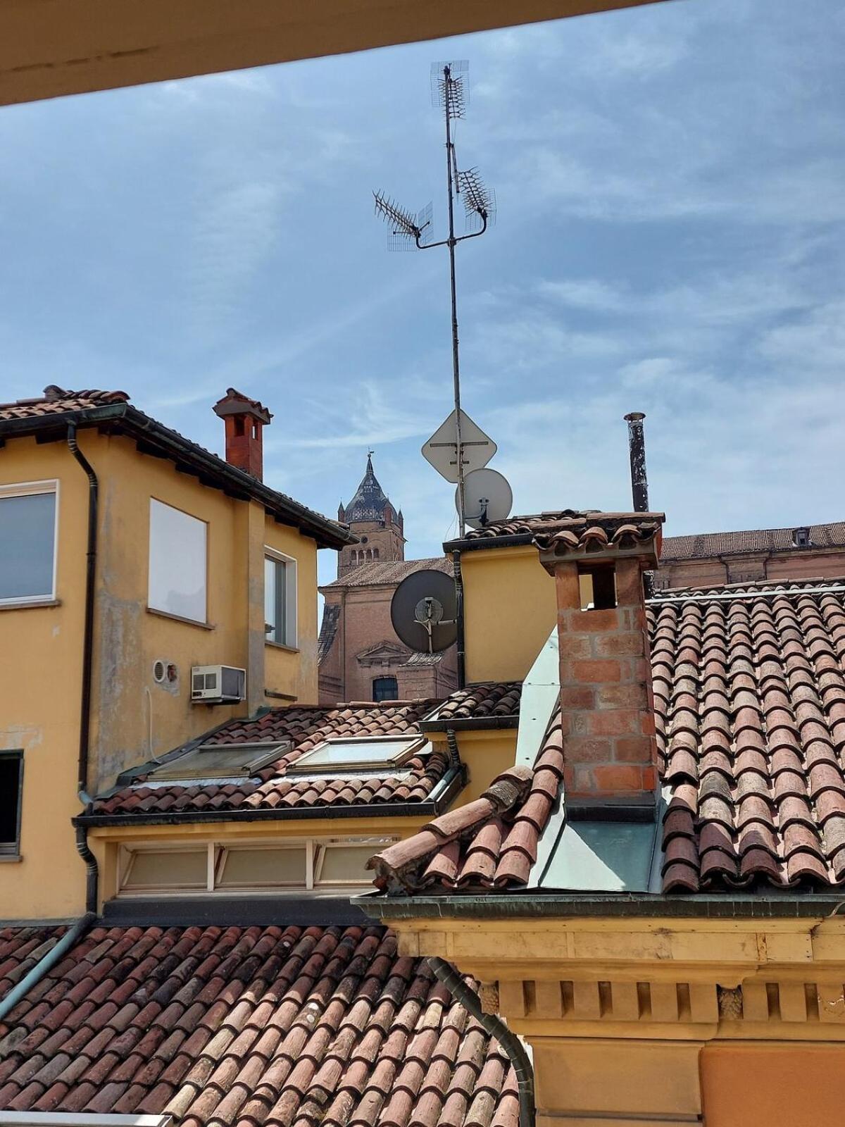 Monolocale Sui Tetti Di Bologna - Via Indipendenza 아파트 외부 사진